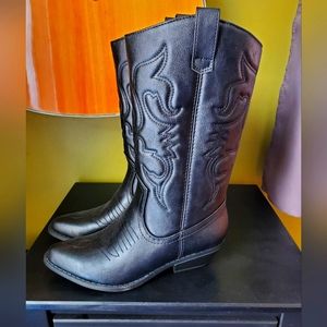 SODA Womens Cowboy Boots